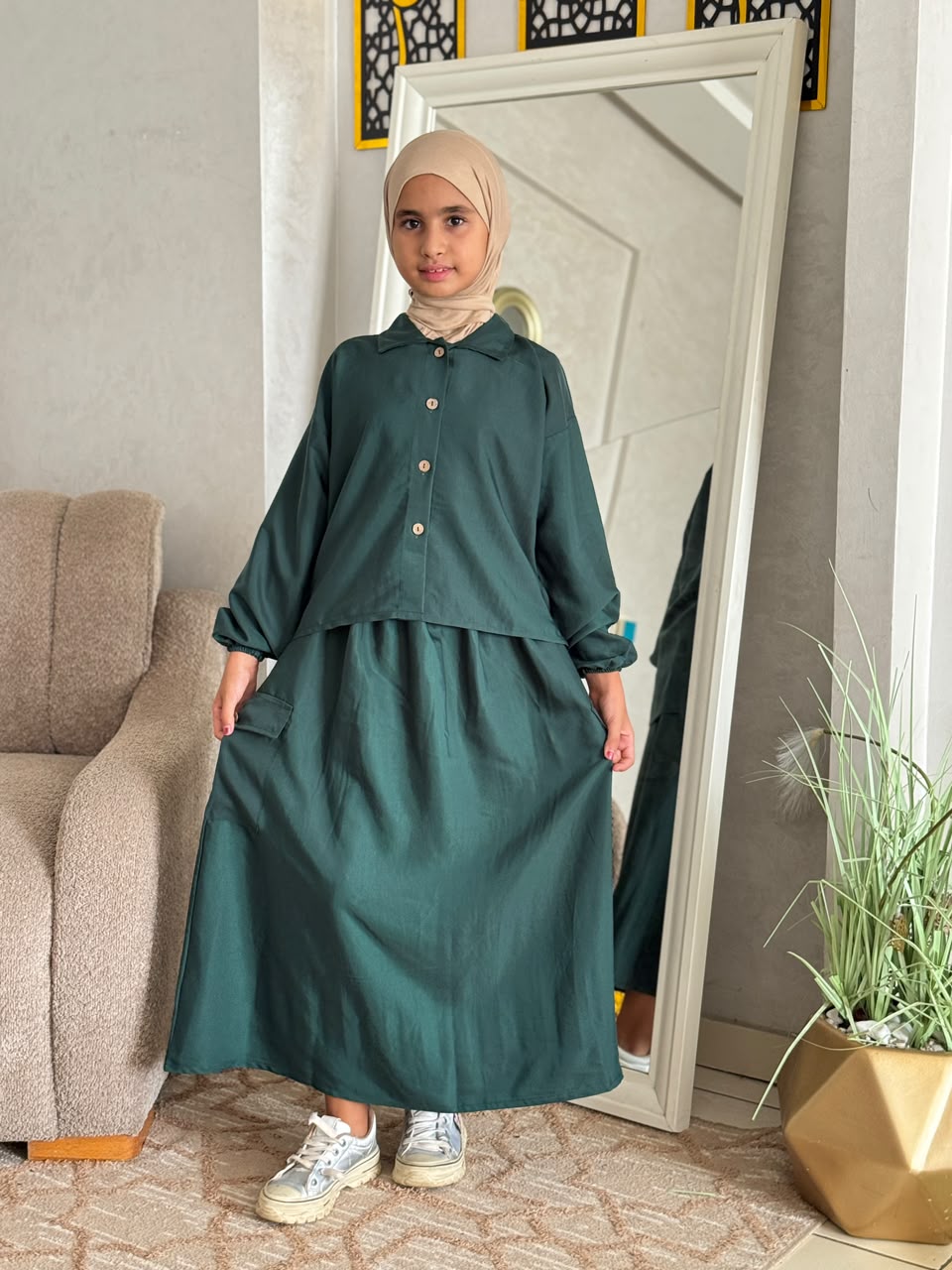 SARA-AKHDAR-PETROL-12